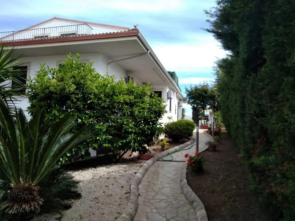 Affittacamere Villa Pantarei Pozzallo